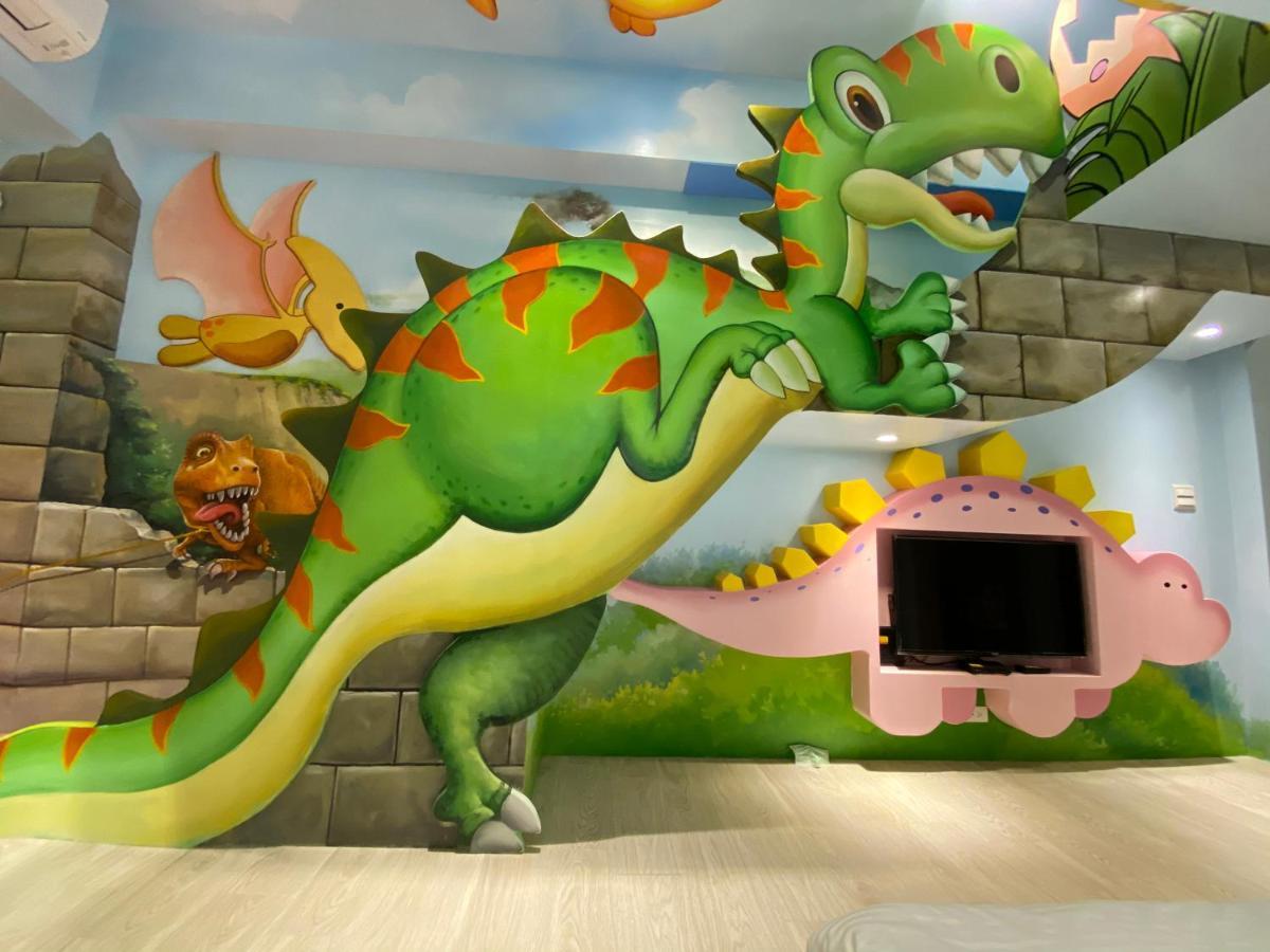 Fun Holiday Family Hostel 타이난 외부 사진