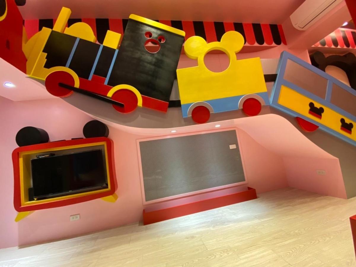 Fun Holiday Family Hostel 타이난 외부 사진