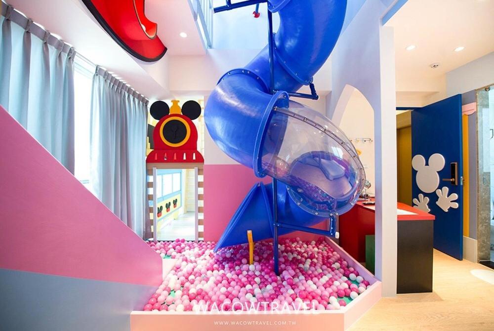 Fun Holiday Family Hostel 타이난 외부 사진