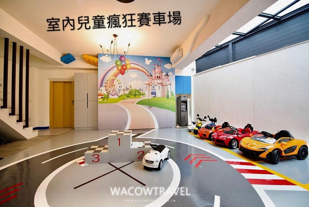Fun Holiday Family Hostel 타이난 외부 사진