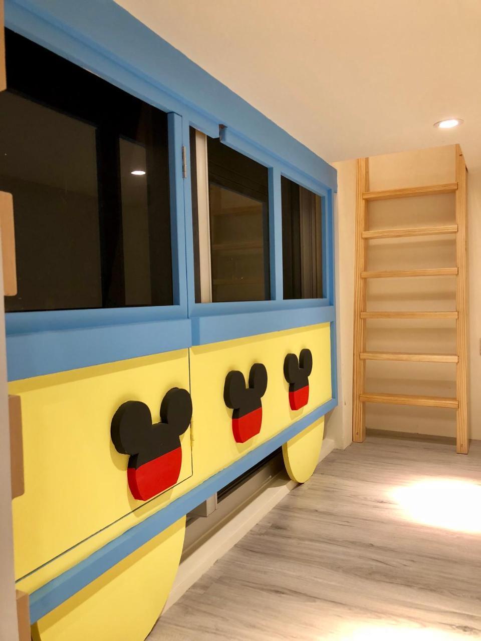 Fun Holiday Family Hostel 타이난 외부 사진