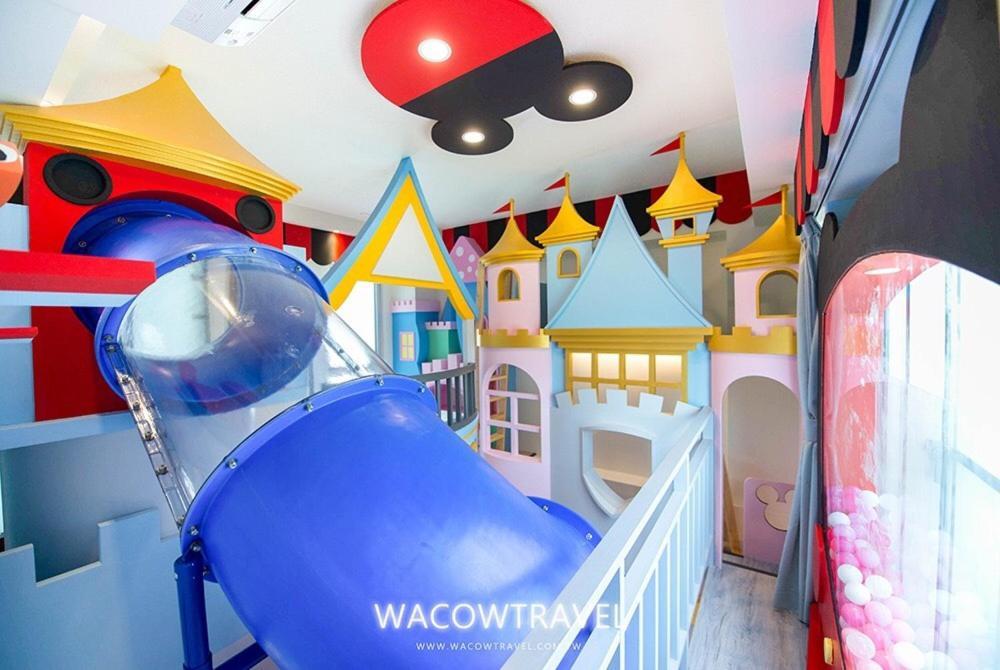 Fun Holiday Family Hostel 타이난 외부 사진